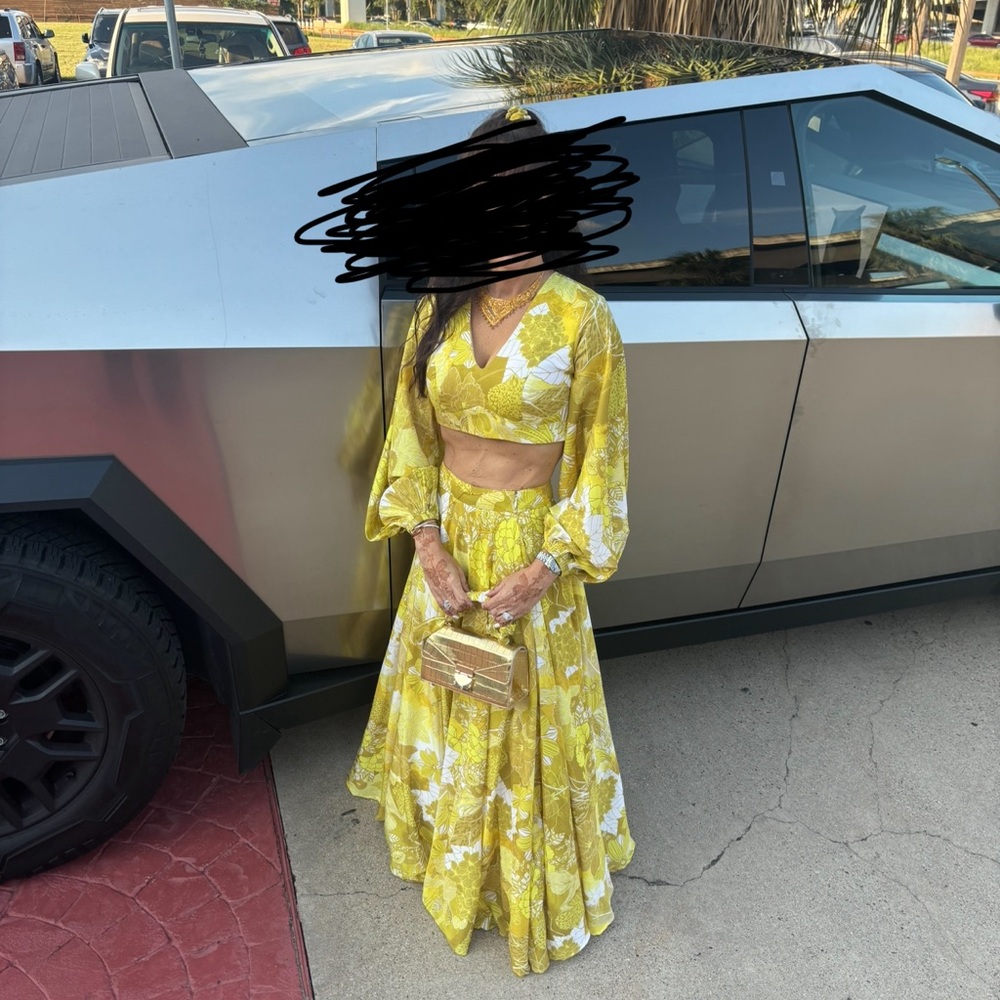 Lehenga Women’s Indian Attire